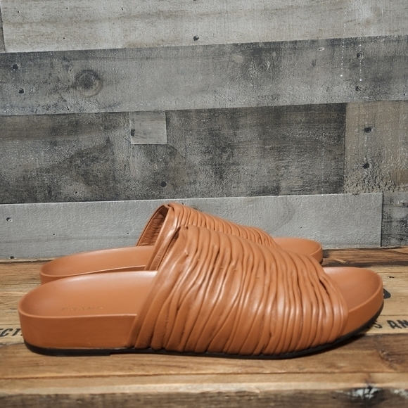 New FRAME Le Reese Slide Sandal - Picture 4 of 11